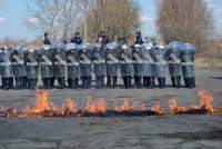 Ćwiczenia Policji Konnej i mundurowych z katowickiego oddziału prewencji