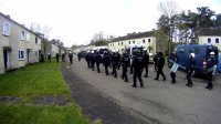 Policjanci w trakcie ćwiczeń.