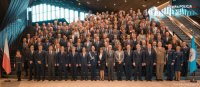 Zdjęcie zbiorowe uczestników konferencji.